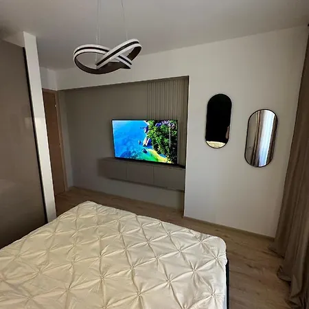 Coresi Luxury Lägenhet *
